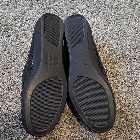 SAS Women's Textured Black Loafers New Without Box - Picture 3 of 7